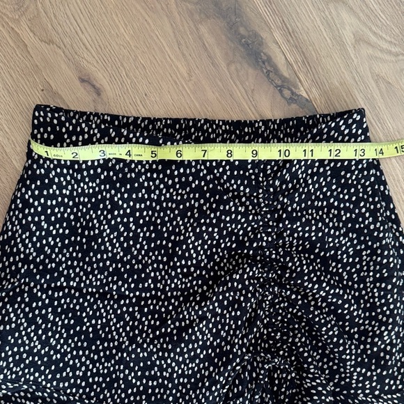 ⚫⚪ Polka Dot Mini Skirt with Ruffle & Drawstring Hem - Picture 4 of 5
